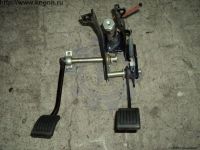 Блок педалей тормоза и сцепления УАЗ-452