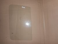 Стекло двери Газель правое 682х474