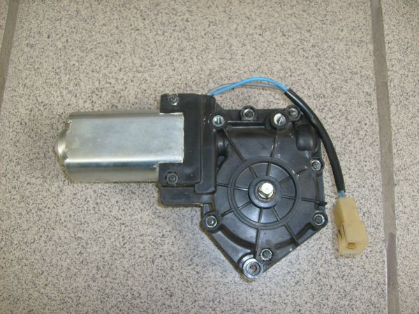 Моторедуктор стеклоподъемника Г-31105 правый
