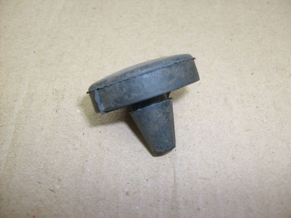 Отбойник передней подвески верхний Г-2217