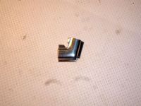 Скоба клина заднего стекла В-01(угловая)