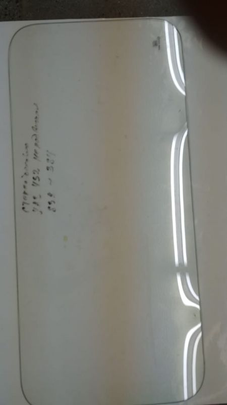 Стекло боковое УАЗ-452 неподвижное (832*384)