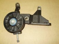 Ролик натяжной ЗМЗ-409 с кронштейном под ГУР