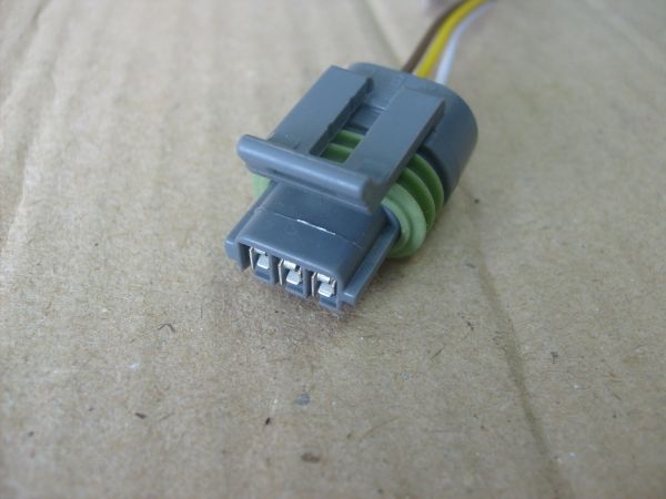 Разъем (035) датчика фазы, катушки зажигания Е-4, катушки 4216 Е-3
