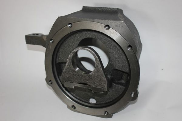 Кулак поворотный УАЗ (корпус) левый (редук.мост)