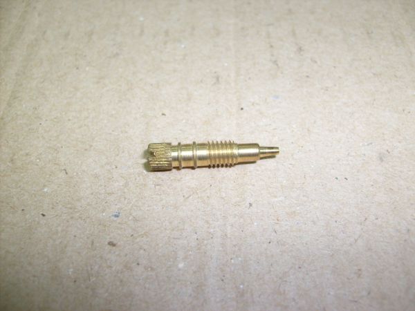 Винт качества карбюратора К-151