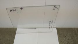 Стекло двери М-412 переднее с форточкой
