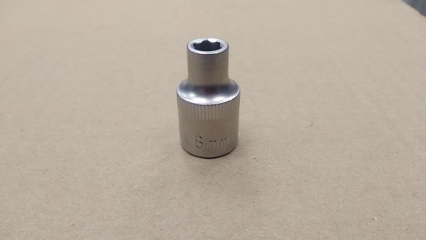 Головка торцевая   8 мм 1/2"