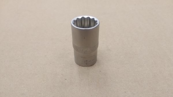 Головка торцевая 16 мм 1/2"