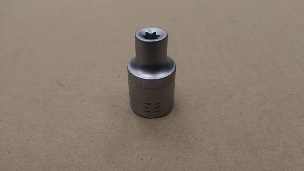 Головка торцевая Е 8 мм 6 граней 1/2"