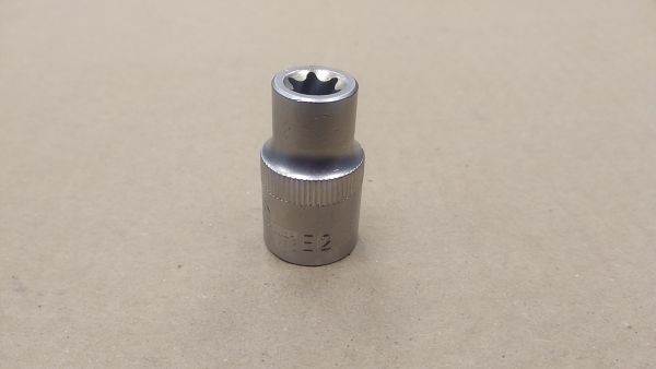 Головка торцевая Е12 мм 6 граней 1/2"
