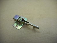 Замок капота УАЗ-Хантер