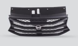 Облицовка радиатора УАЗ-Патриот с эмблемой (с 2015 г).