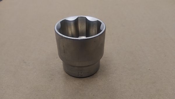 Головка торцевая 32 мм 1/2"