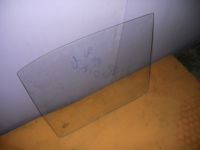 Стекло двери Волга задней правой