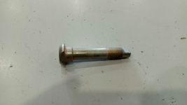 Болт эксцентрика переднего тормоза Волга