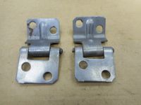 Петли капота В-01 (2 шт)