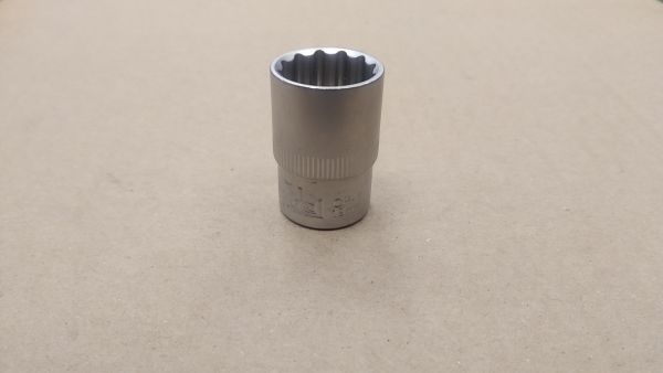 Головка торцевая 19 мм 1/2"