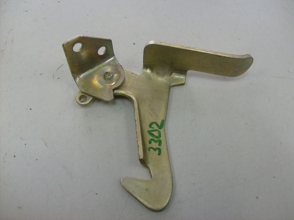 Крюк капота Г-3302